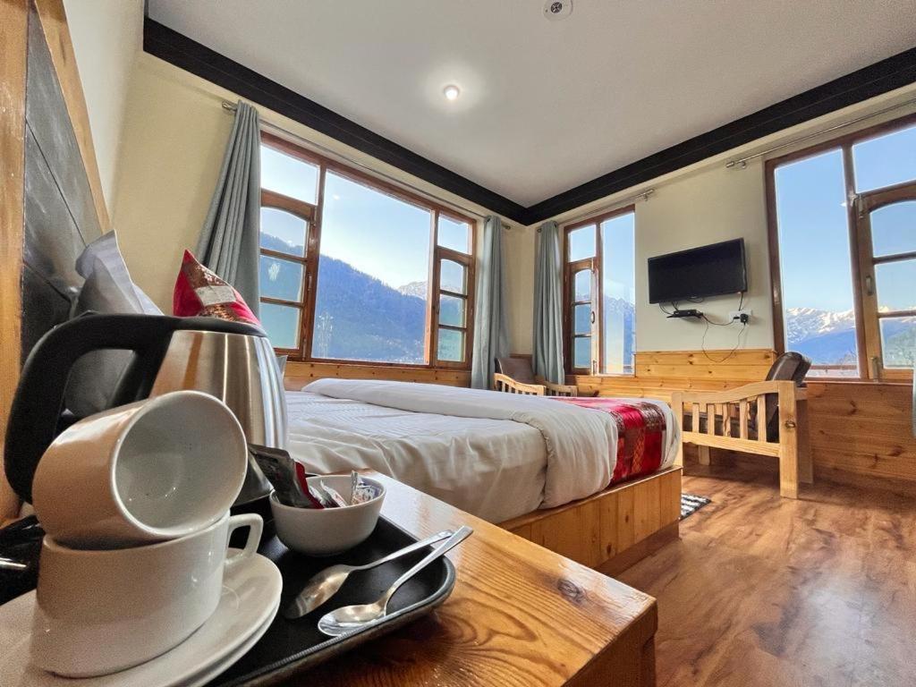 Отель The Rohtang Chalet Манали Экстерьер фото